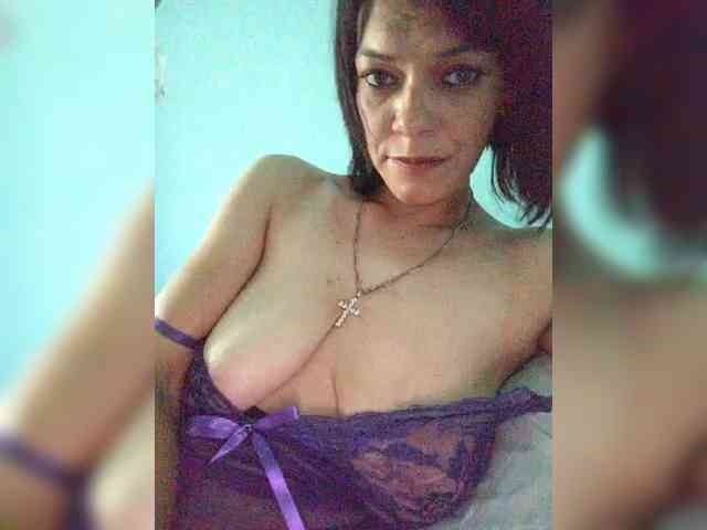 Lois-Lorrie webcam