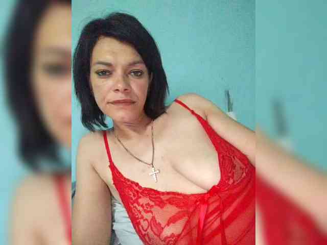 Lois-Lorrie webcam