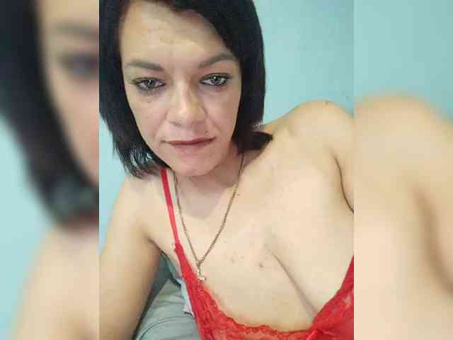 Lois-Lorrie webcam