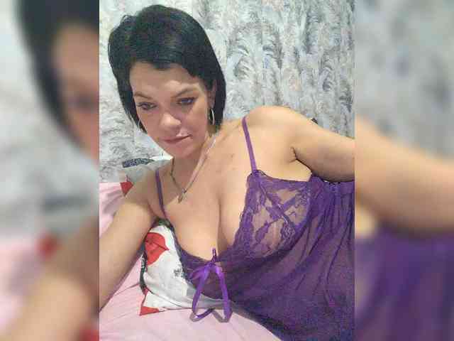 Lois-Lorrie webcam