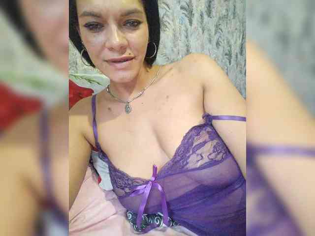 Lois-Lorrie webcam