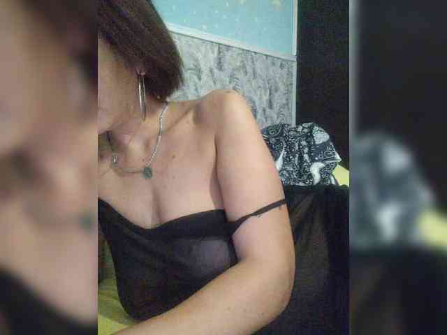Lois-Lorrie webcam