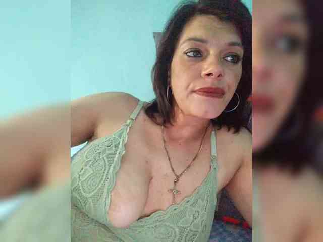 Lois-Lorrie webcam