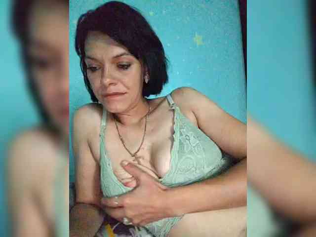 Lois-Lorrie webcam