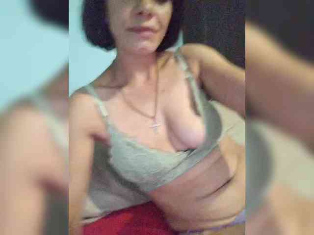 Lois-Lorrie webcam