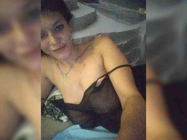 Lois-Lorrie webcam