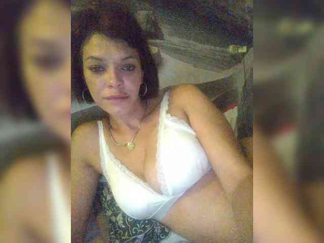 Lois-Lorrie webcam