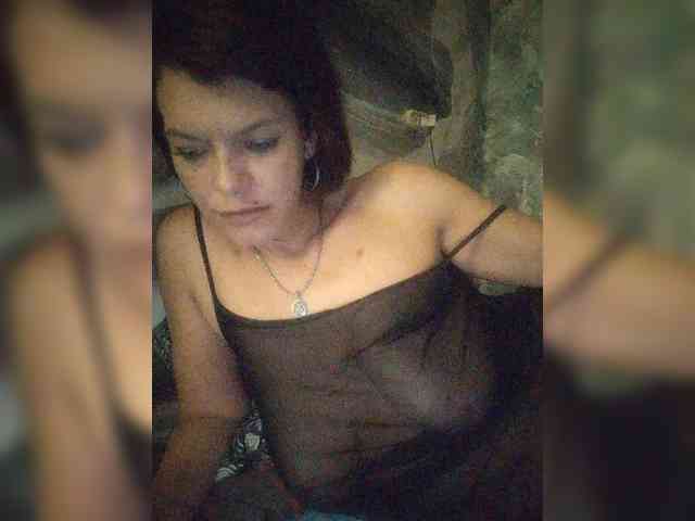 Lois-Lorrie webcam
