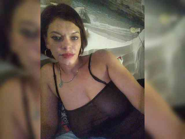 Lois-Lorrie webcam