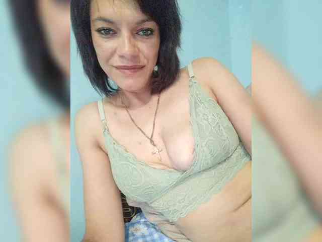 Lois-Lorrie webcam