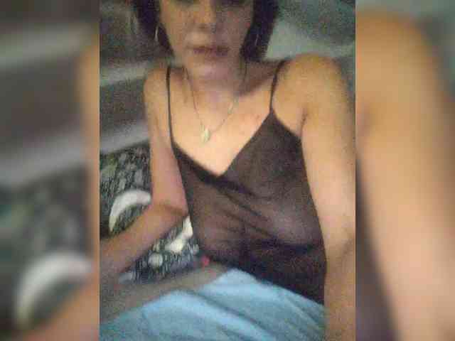 Lois-Lorrie webcam