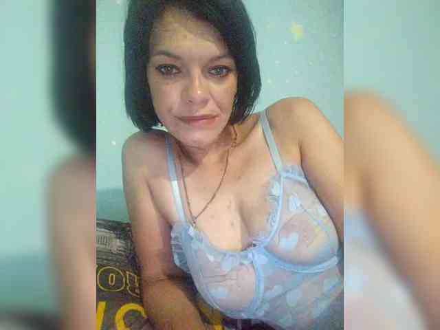 Lois-Lorrie webcam