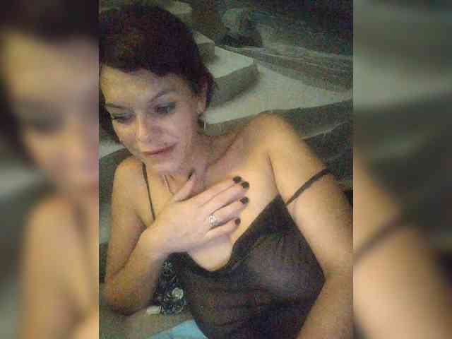 Lois-Lorrie webcam