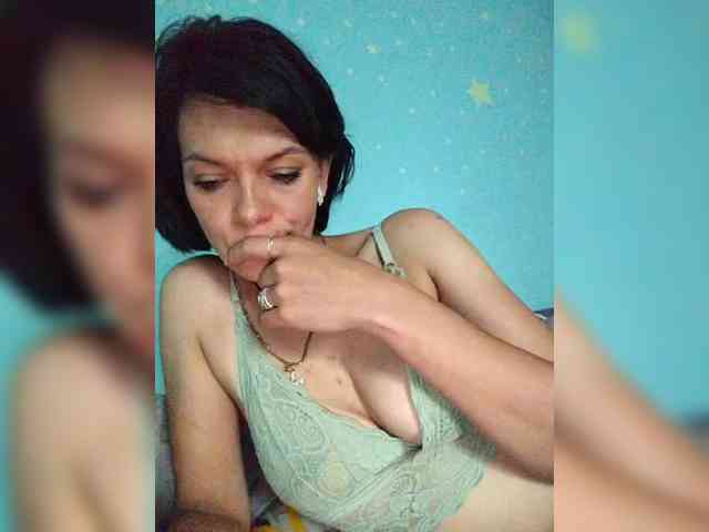Lois-Lorrie webcam