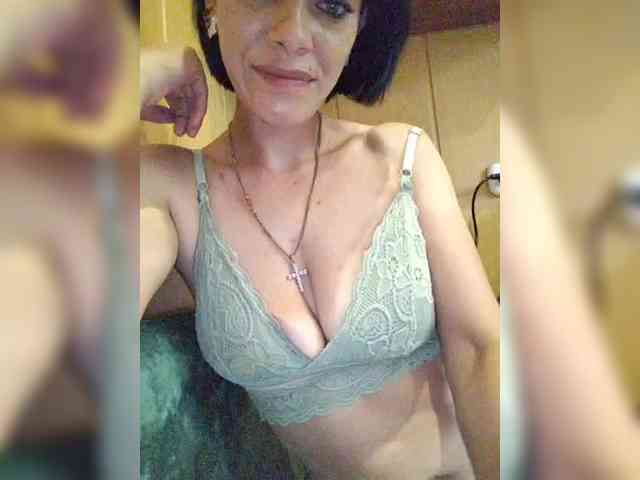 Lois-Lorrie webcam