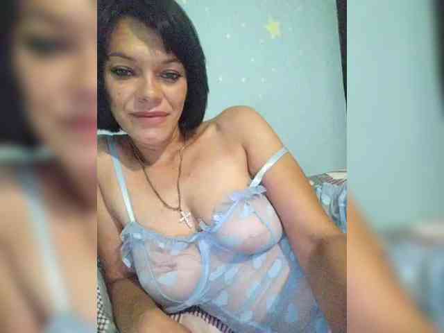 Lois-Lorrie webcam