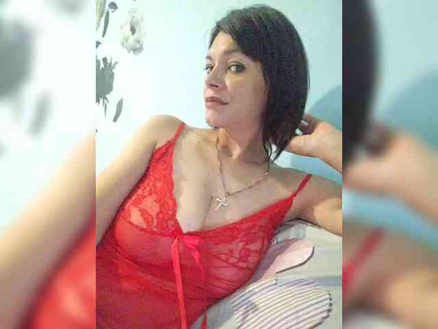 Lois-Lorrie webcam