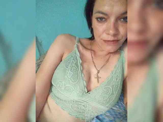 Lois-Lorrie webcam