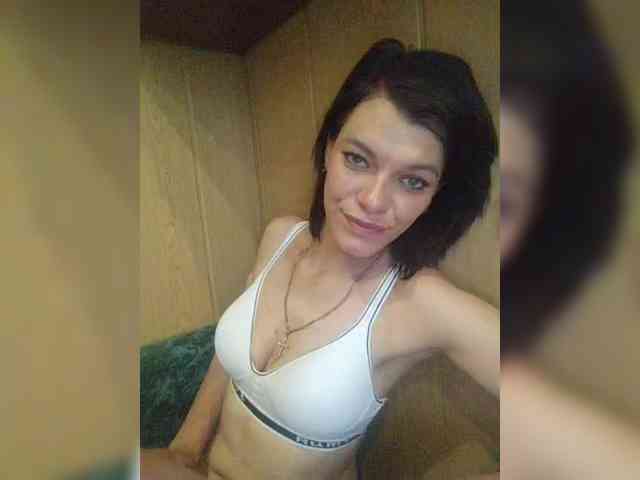 Lois-Lorrie webcam