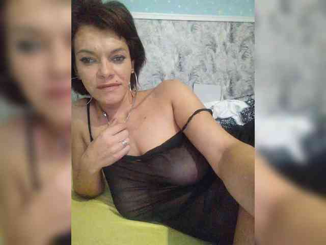 Lois-Lorrie webcam
