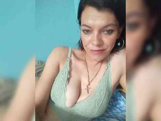 Lois-Lorrie webcam
