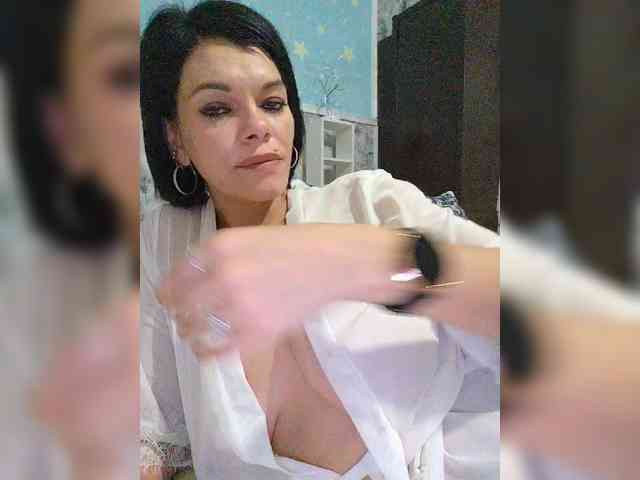 Lois-Lorrie webcam