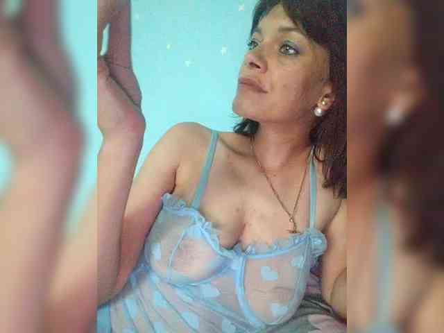Lois-Lorrie Live Webcam on BongaCams