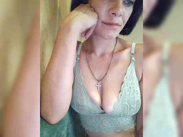 live nude chat Lois-Lorrie