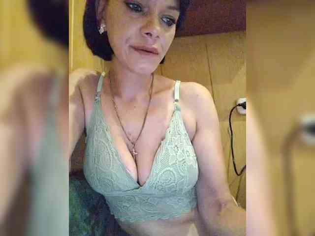 Lois-Lorrie webcam