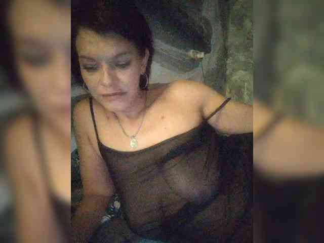 Lois-Lorrie webcam