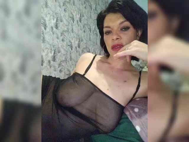 Lois-Lorrie webcam