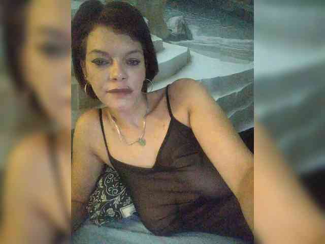 Lois-Lorrie webcam