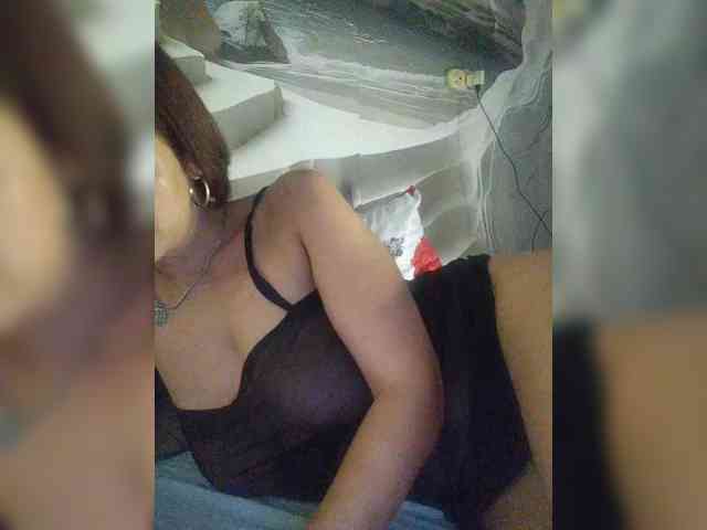 Lois-Lorrie webcam