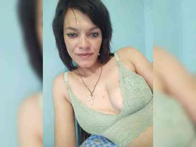 Lois-Lorrie webcam