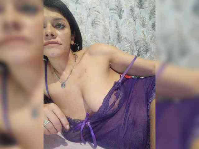 Lois-Lorrie webcam