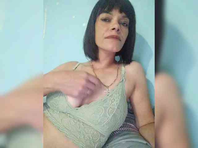 Lois-Lorrie webcam