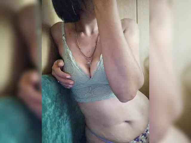 Lois-Lorrie webcam