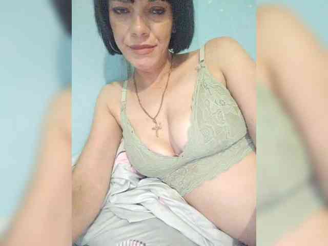 Lois-Lorrie webcam