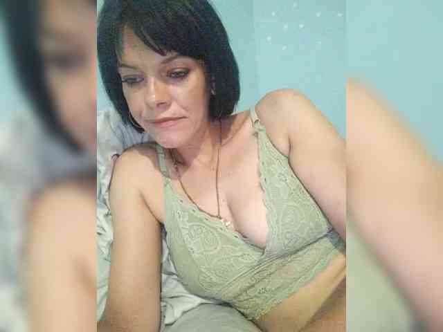 Lois-Lorrie webcam