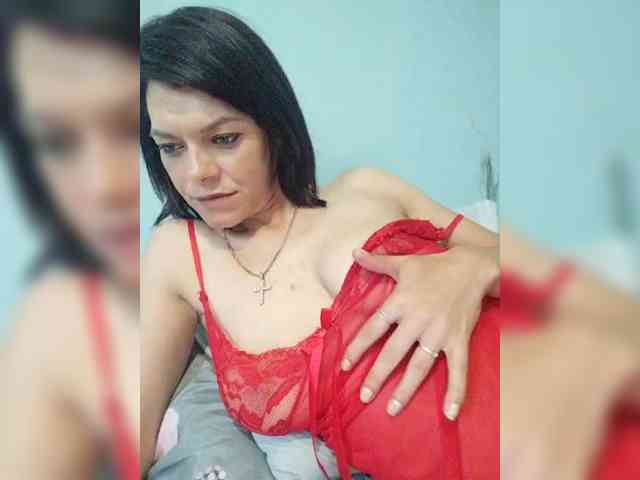 Lois-Lorrie webcam