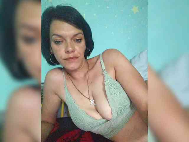 Lois-Lorrie webcam
