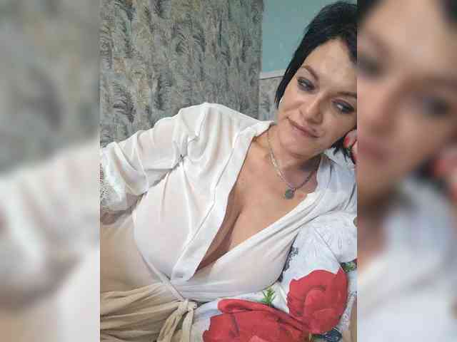 Lois-Lorrie webcam