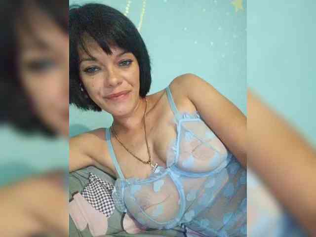 Lois-Lorrie webcam