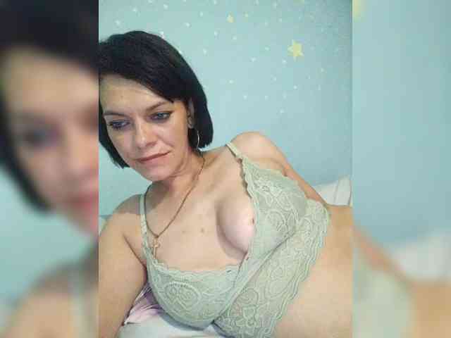 Lois-Lorrie webcam