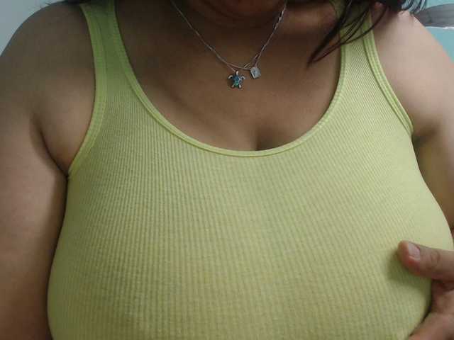 CamilaSexHot's BongaCams show and profile