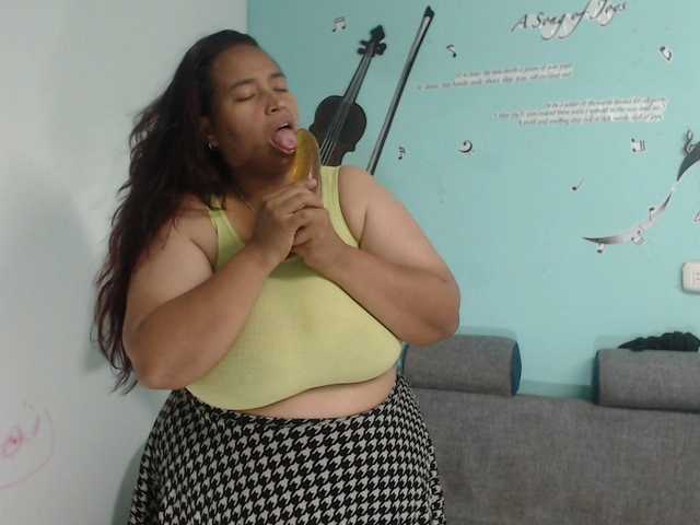 CamilaSexHot's BongaCams show and profile