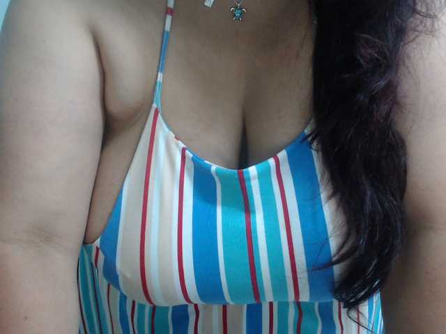 CamilaSexHot's BongaCams show and profile