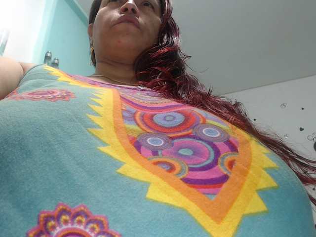 CamilaSexHot's BongaCams show and profile