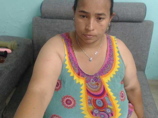 CamilaSexHot's BongaCams show and profile