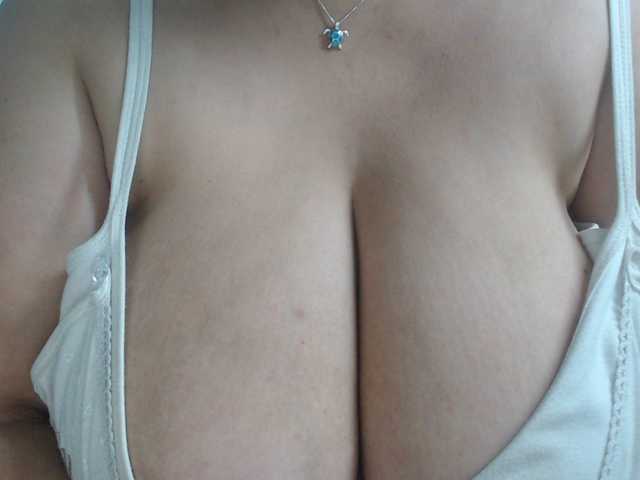 CamilaSexHot's BongaCams show and profile